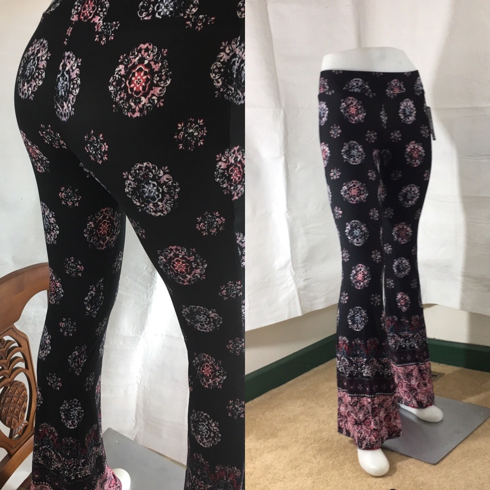A. Byer Knit bottoms in Small NWT